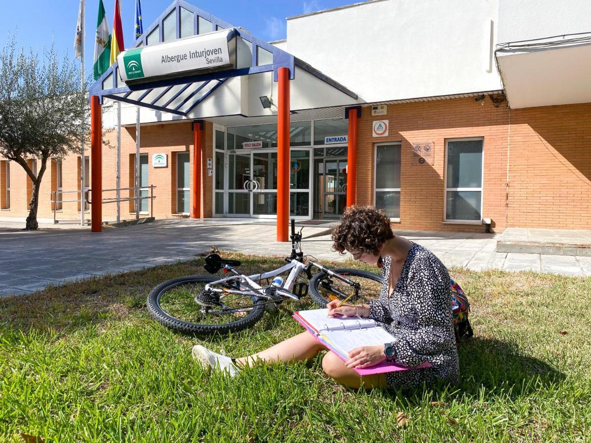 Albergue Inturjoven Sevilla מראה חיצוני תמונה